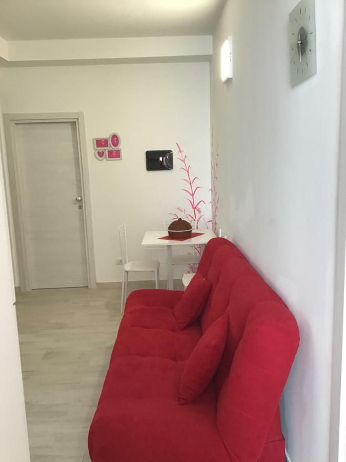 سويانو ديل لاغو Appartamento Rubino - Lovely Little Flat 3 Minutes From Golf Club 5 Minutes From Lake المظهر الخارجي الصورة