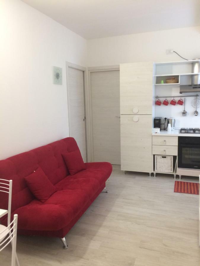 سويانو ديل لاغو Appartamento Rubino - Lovely Little Flat 3 Minutes From Golf Club 5 Minutes From Lake المظهر الخارجي الصورة